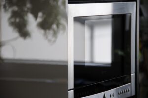 chrome, kitchen, microwave-493101.jpg