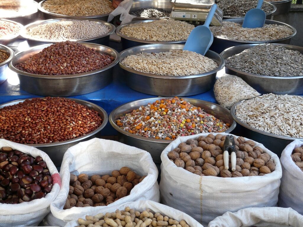 nuts, seeds, grains-73914.jpg